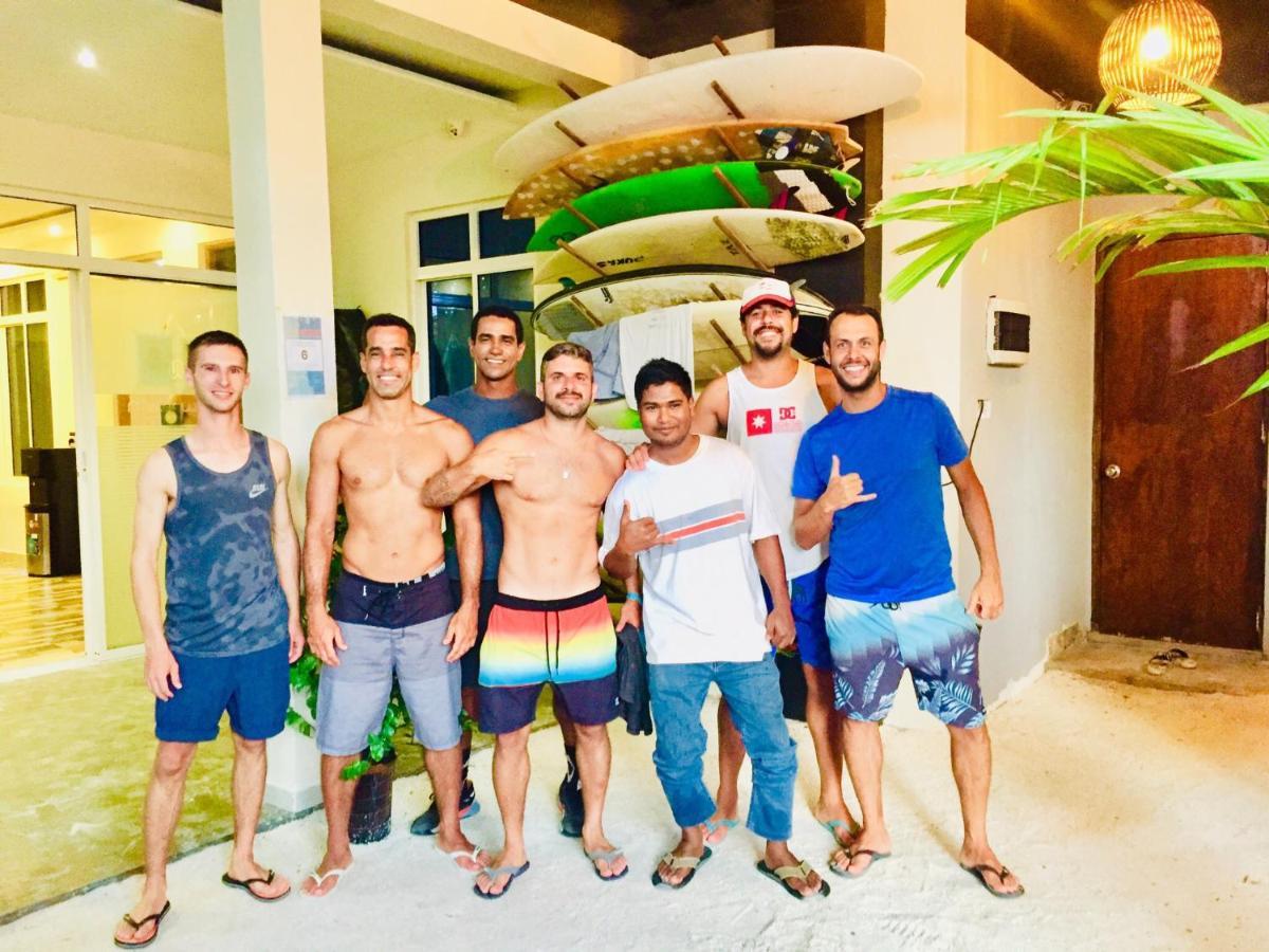 Molar Wave Hotel Himmafushi Exterior photo